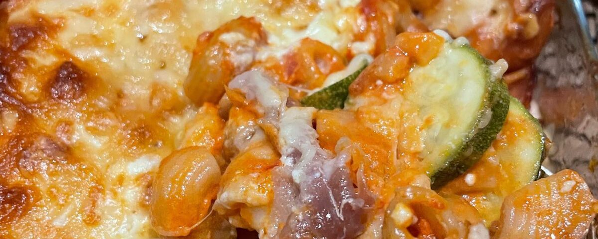 Baked tomato cream pasta with cheese

เมนูทำง่าย ถูกใจทั้งครอบครัว
แค่ pasta กับ...