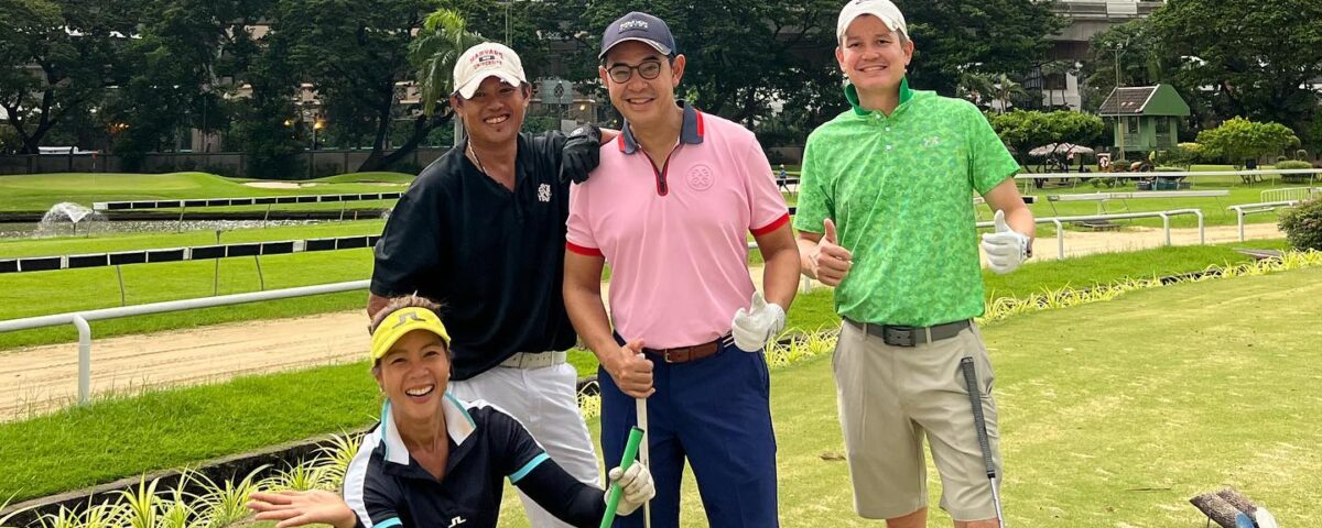 Golf วันนี้ เจ้าประจำ 25ปี reunion 
พังยับ จ่ายจนกระเป๋าฉีก555 
 พี่พอม  บินมาจา...