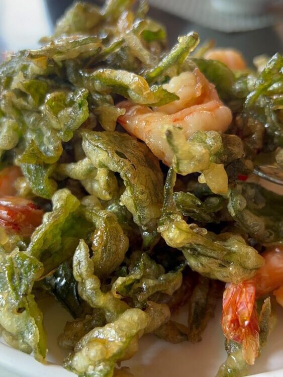 Happiness  รับลมหนาวทานอาหารอร่อยที่Singha Park เชียงราย ร้านภูริรมย์...