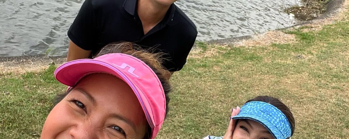 Happy Golf  day with Pro Puk      มาเล่นกับโปรทั้งตระกูล  555 สนามLakewood ดีขึ้...