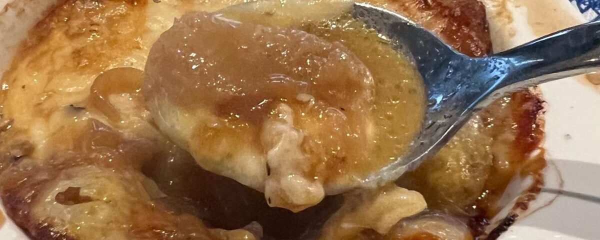 Homemade French Onion Soup by Prae’s Kitchen ซุปที่โปรดที่สุดเลยตั้งใจทำใส่ชีสเย...