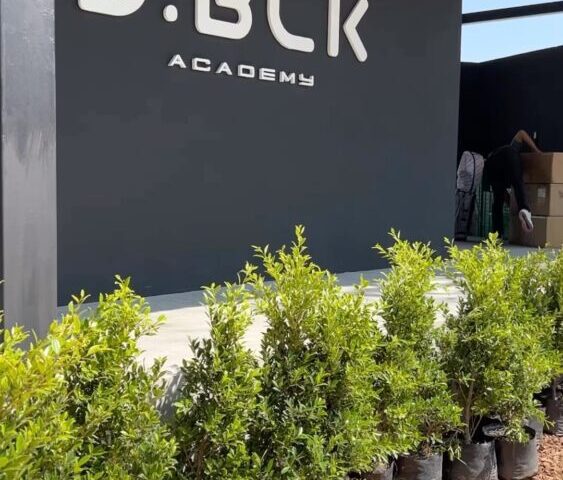 J Black Golf Academy  ประทับใจ ใกล้นิดเดียว แค่ธนาซิตี้ มีทุกอย่างครบวงจร มาลองก...