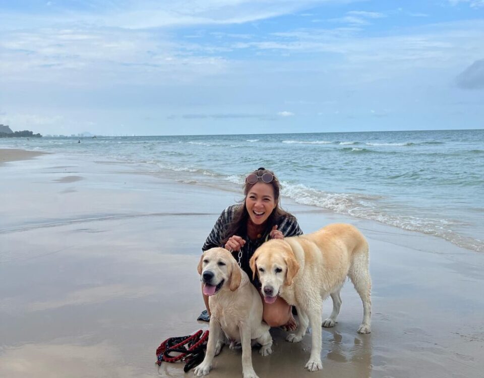 Oscar&Herky on the beach...