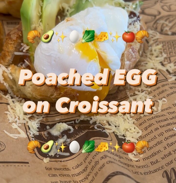 'Poached EGG on croissant' by  

เมนูดูซับซ้อน แต่วันนี้ แม้แต่ครัวซองต์ก็ทำเองไ...