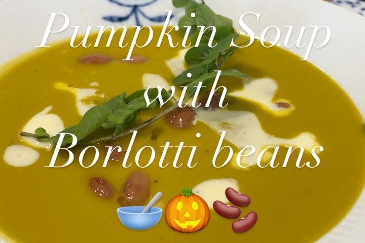 Pumpkin Soup with Borlotti beans

ซุปร้อน ๆ ประโยชน์สูง อร่อยด้วย

วันนี้แพรทำซุ...