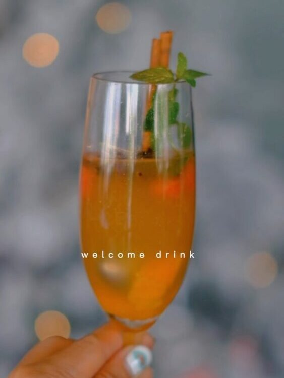 Welcome drink ทำง่ายมาก 5 นาทึเสร็จ 
ชาอู่หลงมะลิ จาก   และSingha Lemon Soda ต้อ...
