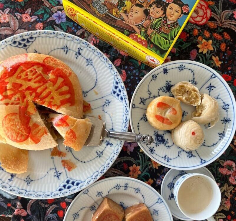 ขนมเปี๊ยะอร่อยจัง เจ้าเก่าแก่originalเลยนะเนี่ย ทำให้กาแฟยามบ่าย รื่นรมย์มาก ขอบ...