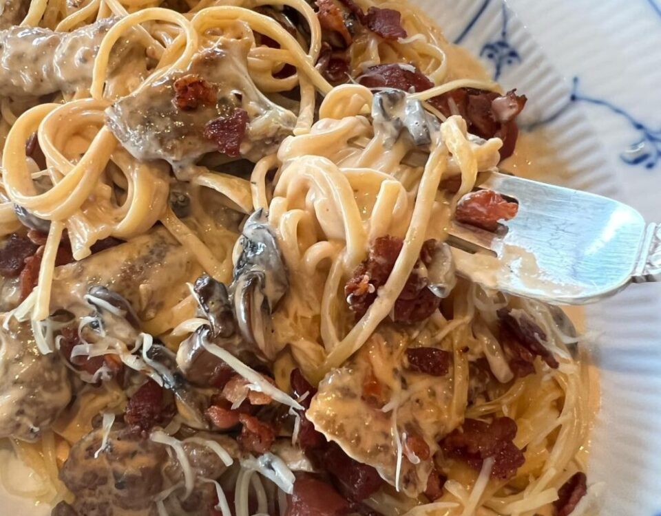 จัดอาหารหลางวันมื้อพิเศษต้อนรับครอบครัวก้อง   มาไกลจากเชียงใหม่ ส่งผลงานถึงบ้าน ...