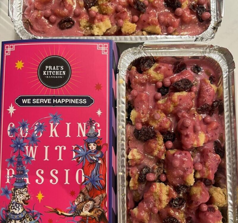 ต้อนรับเดือนJULYอาทิตย์นี้มีเค้กใหม่ เอาใครคนชอบชอคโกแลตค่ะ พร้อมส่งพรุ่งนี้ทั่ว...