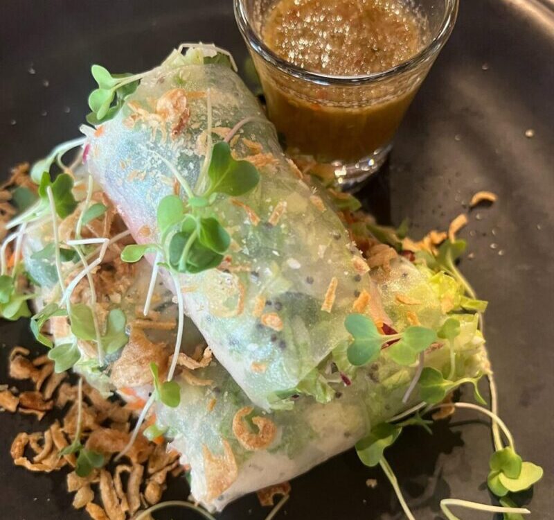 มาชิมร้านโอ้กะจู๋ เชียงใหม่ ตัวกลายเป็นสีเขียวแล้วค่ะ ผักเยอะมาก...