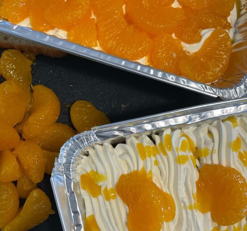 สวัสดีเช้าวันใหม่ค่ะ ขอให้เป็นวันที่สดใสอีกวันนะคะ อาทิตย์นี้ทำเค้กให้เลือกเยอะก...