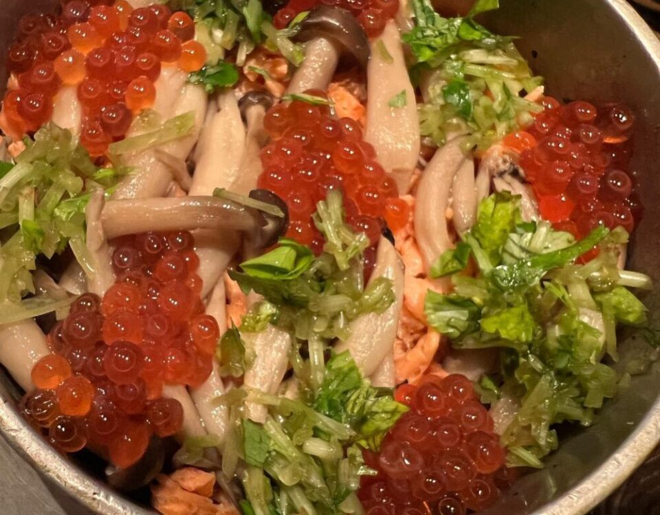 อาหารอร่อย กับเพื่อนที่น่ารัก   กว่าจะได้เจอกัน...