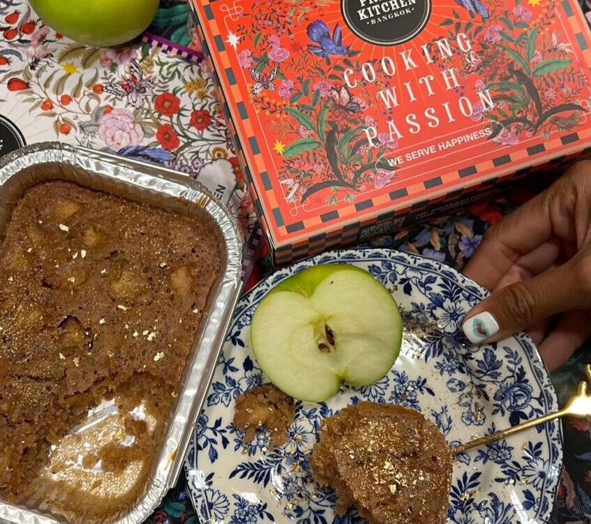 อีก 2 วันแล้วนะคะ เราจะได้เจอกันที่ Central World งาน YWCA ชั้น 3 หน้าร้านปังชา ...