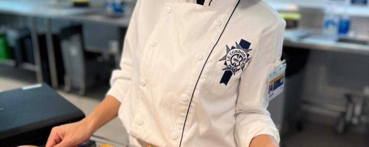 เมื่อน้องสะใภ้  ไปเรียน Le Cordon Bleu ทำขนมปังวันแรก ก็ต้องชิมกันหน่อย...