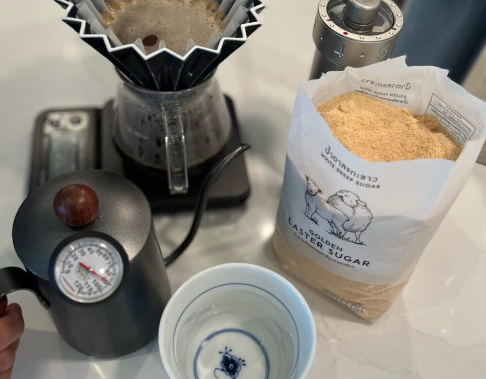 เมื่อหนูน้อยมหัศจรรย์  ส่งน้ำตาลน้องแกะขาว เลยต้องชงกาแฟดีๆให้สมศักดิ์ศรีน้ำตาลซ...