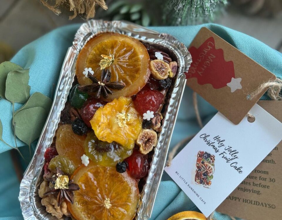 ใครชอบFruit Cakeของให้ลองค่ะ เป็นFruit cake  ที่หมักด้วยcongacเครื่องแน่นไม่หวาน...