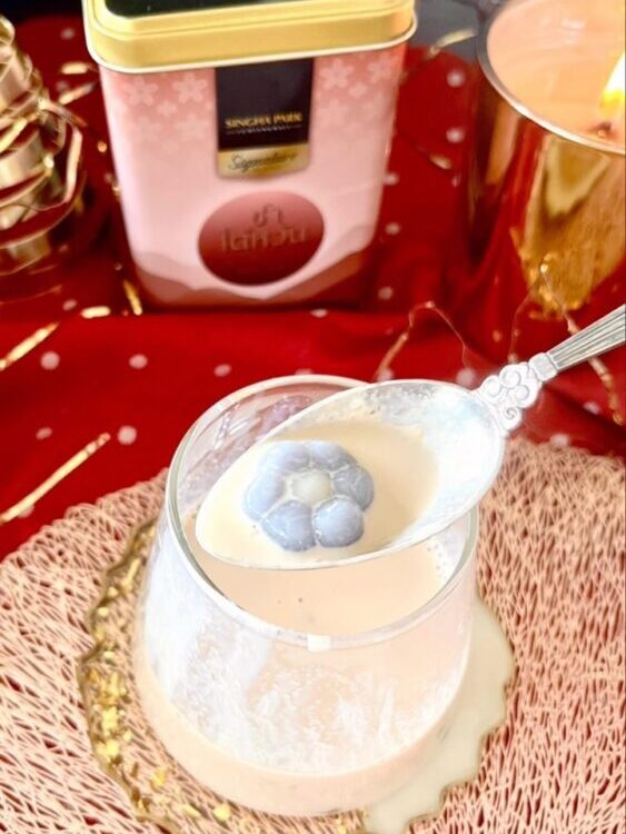 ‘บัวลอยชานมไต้หวัน’ จาก Singha Park Nan tea signature blend

‘ชาไต้หวัน’ Essenti...