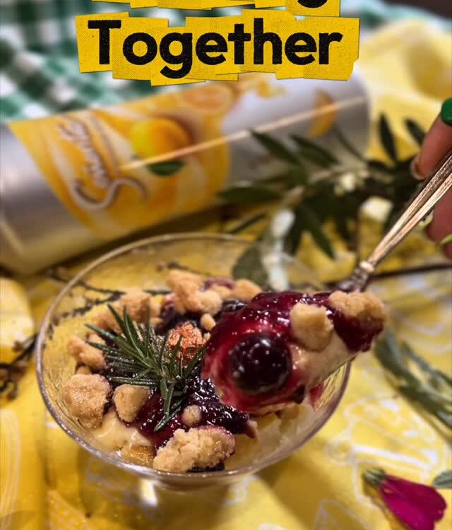 ครบทุกฟีลในคำเดียว — ทำได้ง่ายๆที่บ้านคุณ
แค่เลือกแก้วเก๋ๆ ใส่เค้กวานิลลาชิ้นพอค...